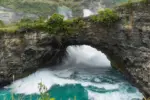 Guide Nusa Penida Obyek Wisata Destinasi Pantai Broken Beach Nusa Penida Bali