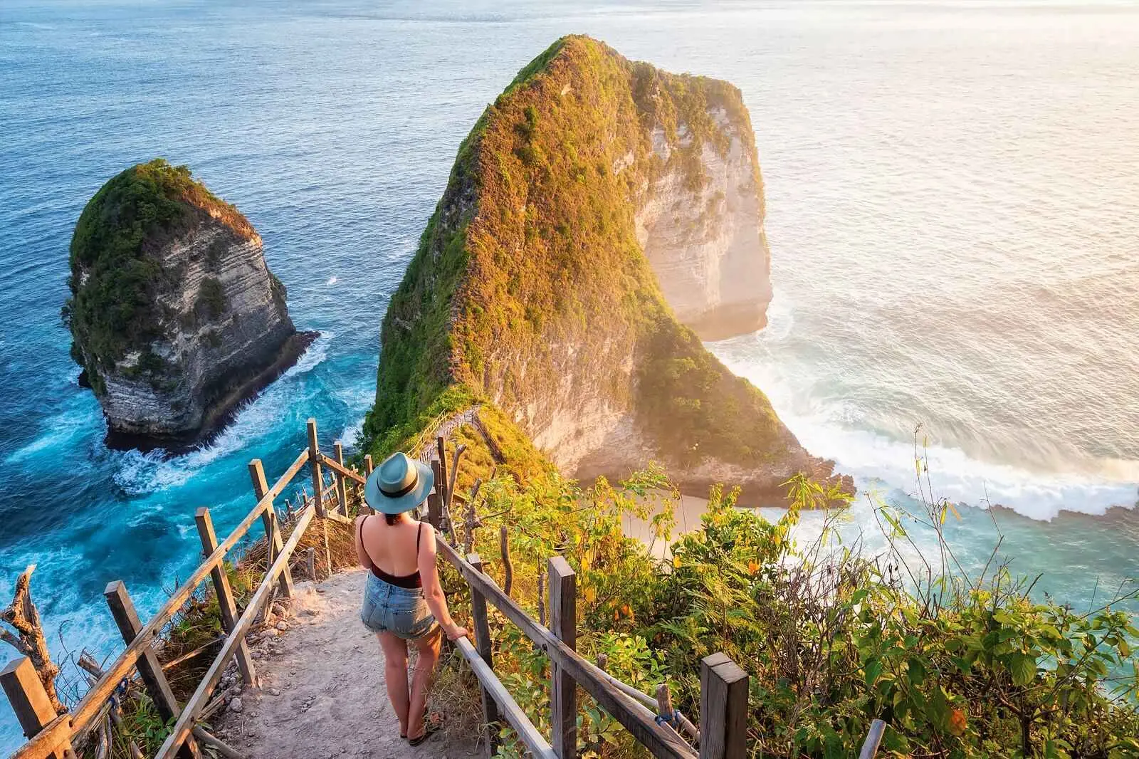 West Nusa Penida Tour. Car Rental with Driver
